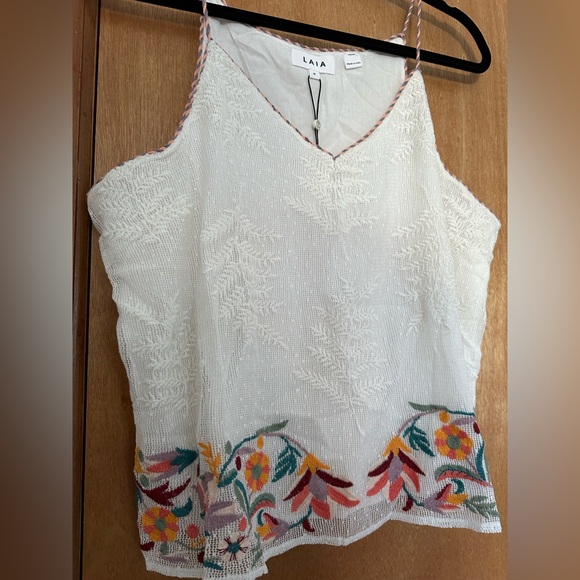 TOP LAIA EMBROIDERED - Picture 3 of 10
